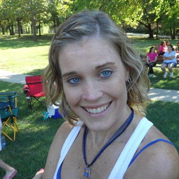 Meet your Posher, Kristen - Picture 1 of 1